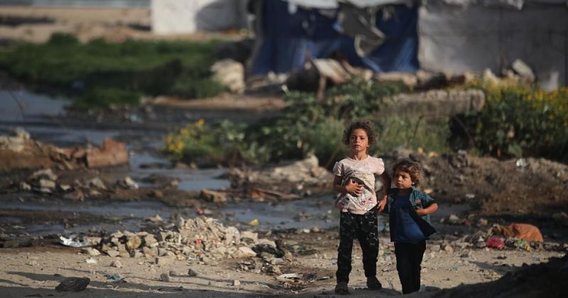 شهيد في خانيونس برصاص الاحتلال واليونيسيف تؤكد: غزة تحولت لمقبرة أطفال