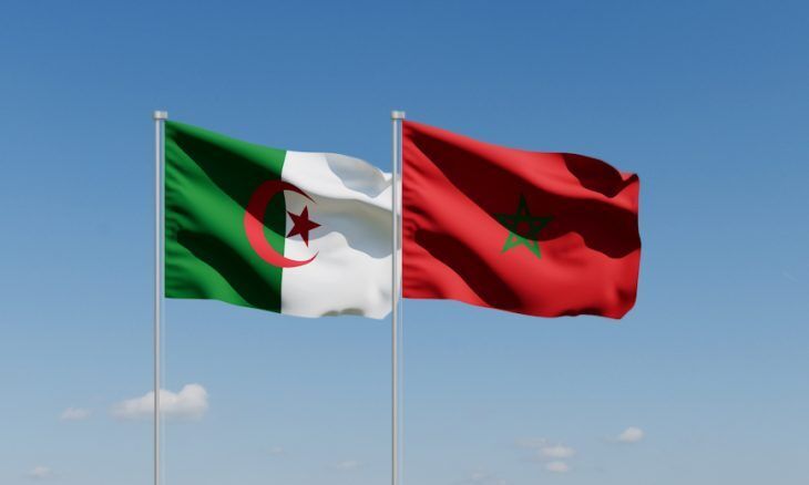 الجزائر تعلن تفكيك شبكة تخريبية تضم 61 مغربياً بينهم عسكري سابق