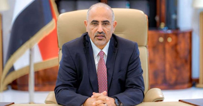 الزبيدي يتوعد بمحاسبة الحوثيين ويؤكد أن جرائمهم بحق الجنوبيين لا تسقط بالتقادم