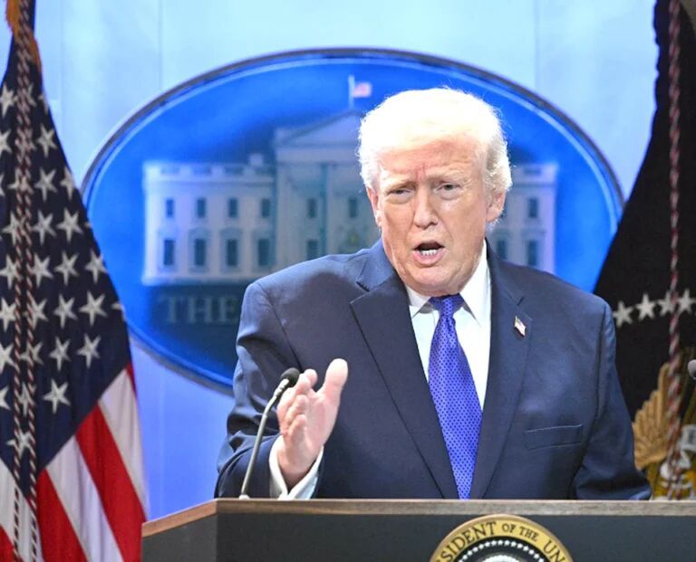 واشنطن تعود إلى التصعيد العسكري ضد إيران… وترمب يوازن بين الحرب والدبلوماسية