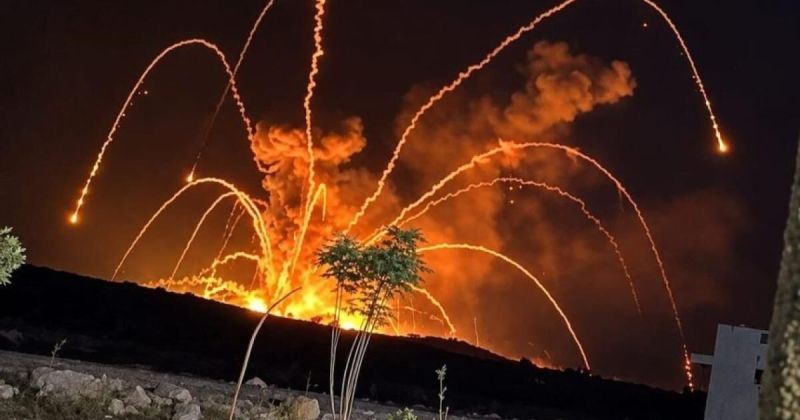 إصابات في انفجارات ضخمة بمستودع أسلحة للجيش السوري بريف حلب