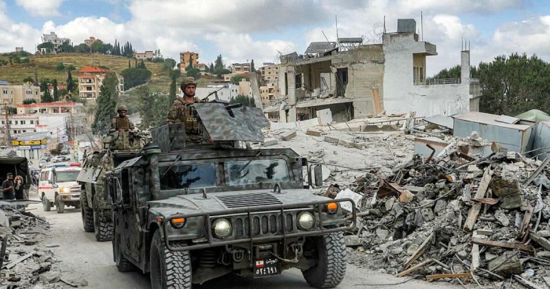 الجيش اللبناني يبدأ الانتشار في زوطر الغربية تزامناً مع قمة عون وترمب