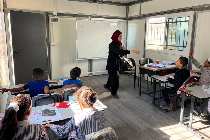 خطة فلسطينية لاستعادة الدوام الكامل في مدارس الضفة الغربية رغم الأزمة المالية