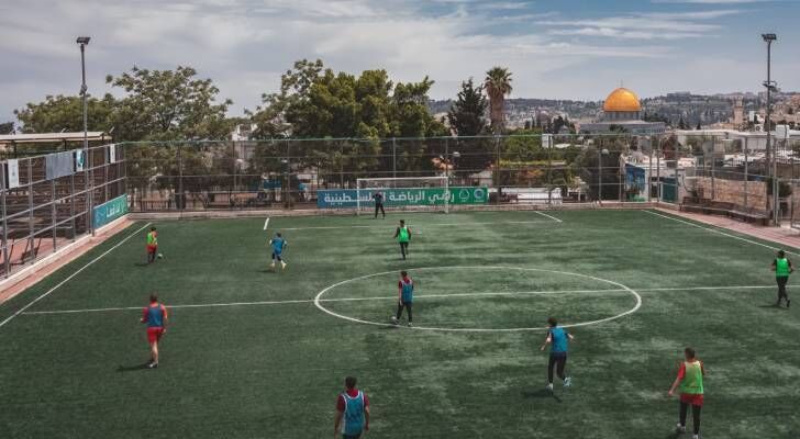 المحكمة العليا تُلزم الاحتلال بعقد جلسة استماع قبل تمديد إغلاق جمعية برج اللقلق