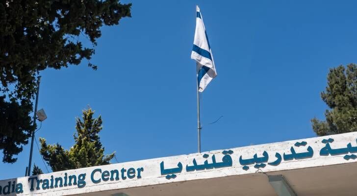 الاحتلال يعزز وجوده العسكري في معهد 'قلنديا' التابع للأونروا بالقدس