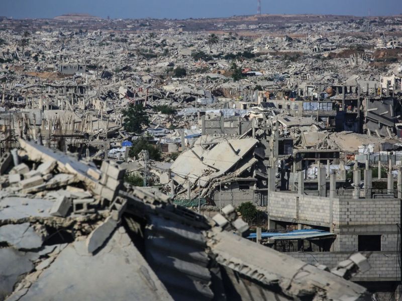 هندسة الإبادة في غزة: باحث إسرائيلي يفكك استراتيجية تدمير مقومات الحياة