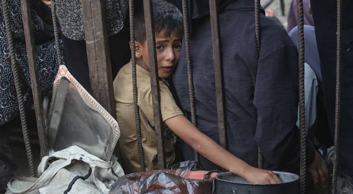 قائد فرقة غزة بجيش الاحتلال يزعم السيطرة على 63% من مساحة القطاع