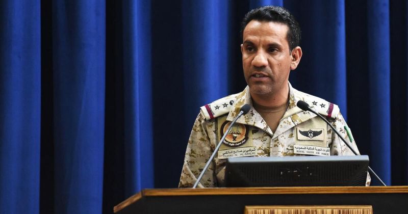 التحالف يعلن قصف مواقع عسكرية في الحديدة رداً على استهداف السفن بالبحر الأحمر