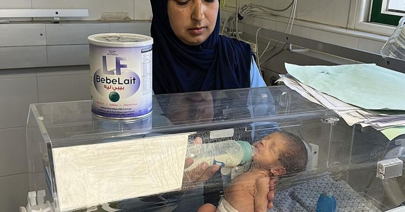 شهادات دولية تكشف تلاعب الاحتلال بتركيبة حليب الأطفال المورد لقطاع غزة