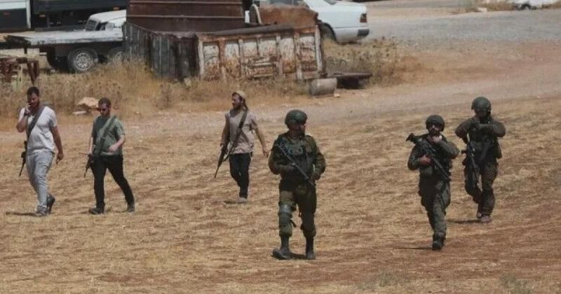 مستوطنون يحاولون إحراق مسجد في نابلس وحملة اعتقالات واسعة تطال عدة مدن بالضفة