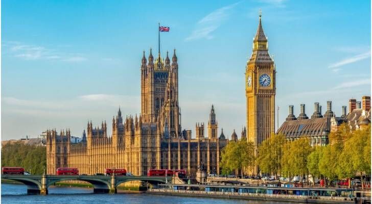 ساعار يهدد بريطانيا بـ 'رد حاسم' حال فرض عقوبات على الاستيطان بالضفة