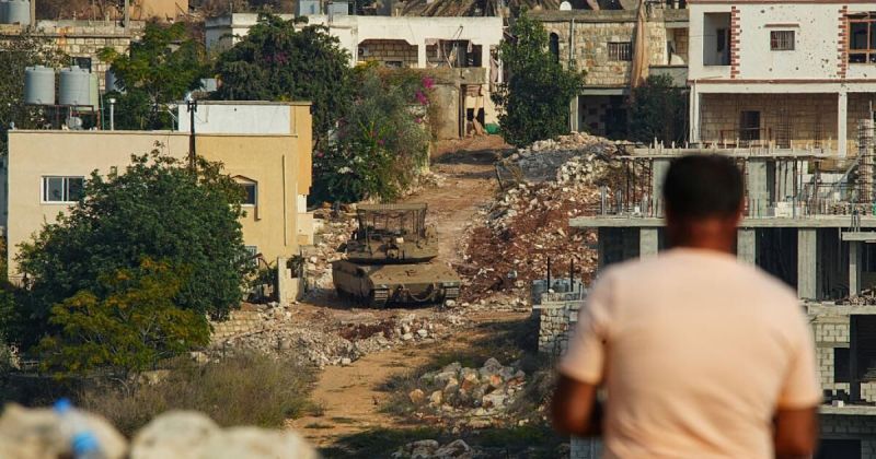 جيش الاحتلال يواصل اعتداءاته جنوب لبنان ويمنع أهالي 58 بلدة من العودة