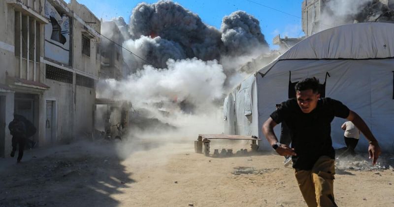شهيد وجرحى في قصف إسرائيلي استهدف منزلاً بدير البلح وسط قطاع غزة