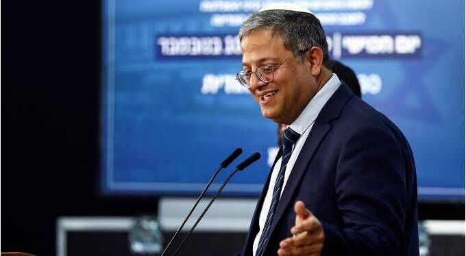 الاحتلال يبدأ هدم مجمع 'الأونروا' في كفر عقب وبن غفير يعلن طرد الوكالة من القدس