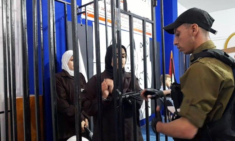 إعلام الأسرى: قمع متصاعد بحق الأسيرات في سجن الدامون وسط أوضاع مأساوية
