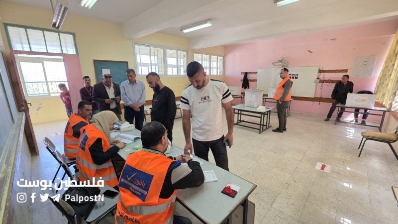 بدء التصويت للانتخابات البلدية في الضفة الغربية وقطاع غزة وسط منافسة محدودة