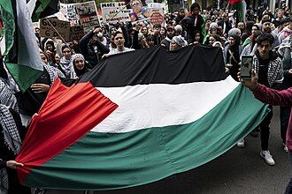 كيف تُسهم الحاضنة الشعبية الرافضة للمليشيات العميلة في تفككها؟