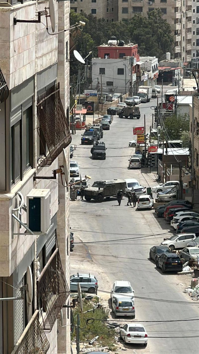 الاحتلال يقتحم مخيم قلنديا شمال القدس