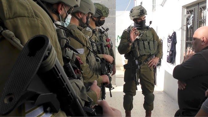 الاحتلال يعتدي على طفل ويعتقله في القدس