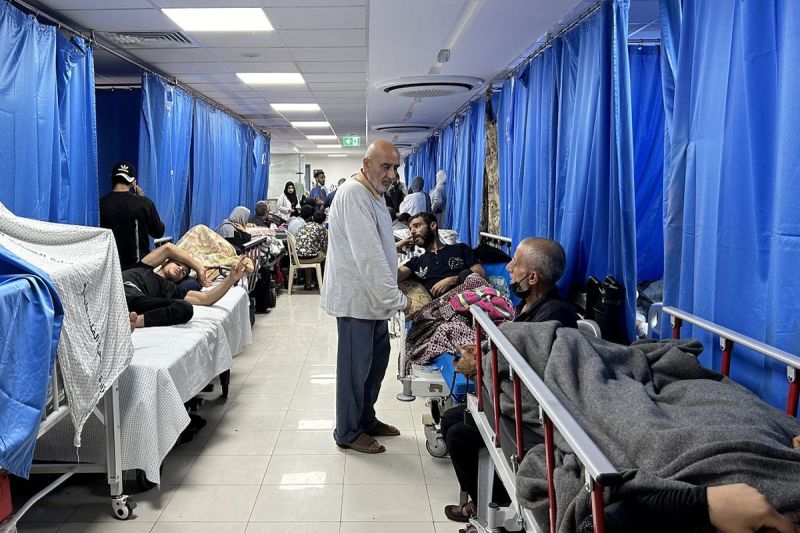 نقص حاد في مستلزمات المختبرات وبنوك الدم بغزة وسط دعوات لتعزيز التبرع بالدم