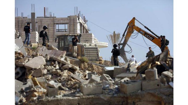 الاحتلال يهدم منازل ومنشآت سكنية في القدس وبيت لحم