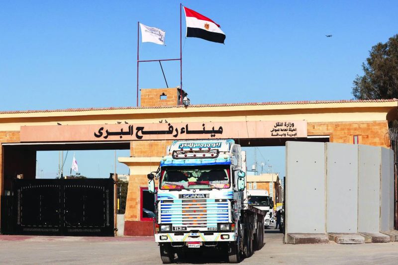هآرتس تكشف تفاصيل استشهاد سائق شاحنة مساعدات على محور فيلادلفيا