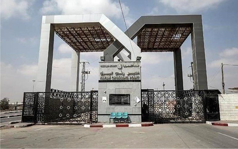 طلبة غزة العالقون .. مستقبل مهدد بين إغلاق المعابر وصمت الاستجابة
