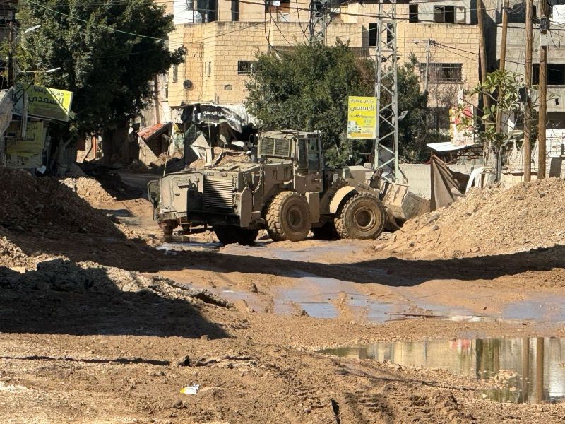 إصابة ضابط وجندي إسرائيليين بعبوة ناسفة في حي الجابريات بجنين