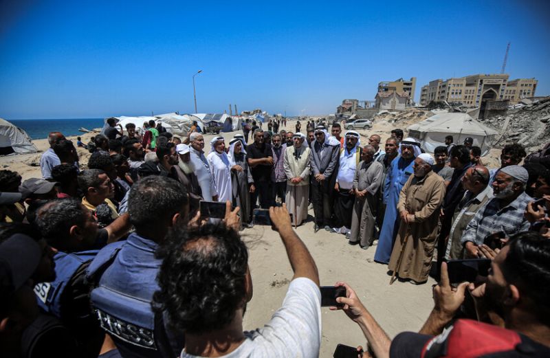 المؤتمر الوطني للعشائر الفلسطينية بغزة يعزز السلم المجتمعي ويرفع الغطاء عن عصابات الاحتلال
