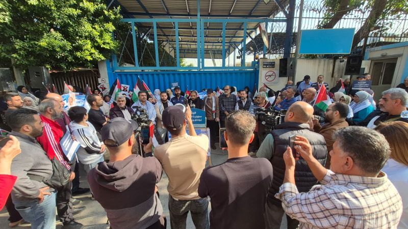 أونروا تمدد تجميد تحويل عقود موظفيها المحليين وسط أزمة مالية متصاعدة