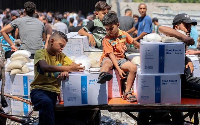 تراجع حاد في إمدادات غزة الإنسانية مع تصاعد التوتر الإقليمي