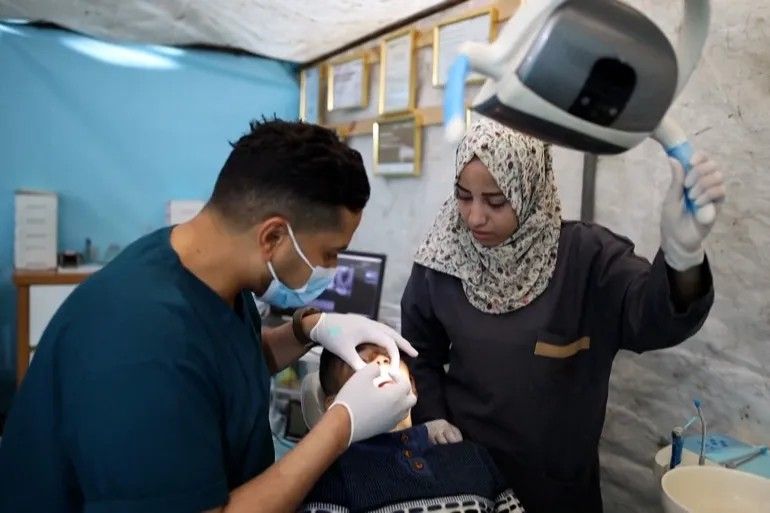 طب الأسنان في غزة .. حين يتحوّل الألم إلى انتظار بلا علاج