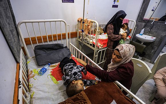 الصحة العالمية: قيود الاحتلال تهدد بانهيار صحي وتفشي الأمراض في غزة