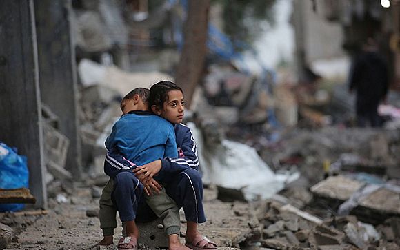 فقر الدم وسوء التغذية يهددان جيلاً كاملاً في غزة