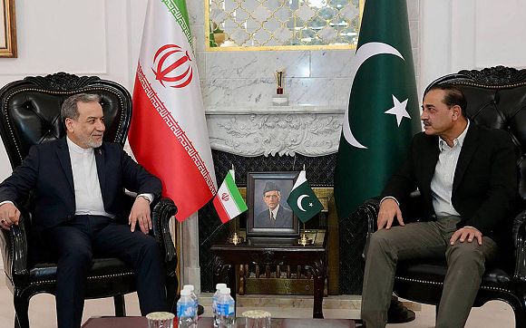 عراقجي يسلم باكستان مطالب وتحفظات إيراني على الطروحات الأميركية