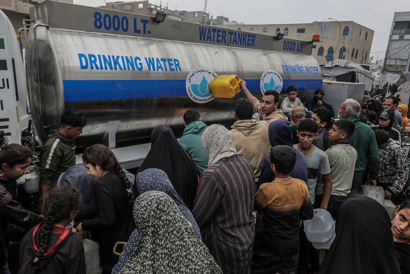 أطباء بلا حدود تتهم الاحتلال بهندسة ندرة المياه في غزة وتوظيفها كسلاح