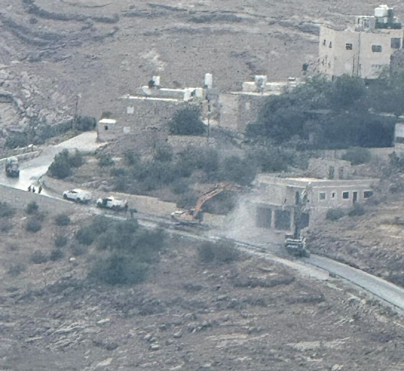 الاحتلال يهدم منزلين في رام الله والقدس