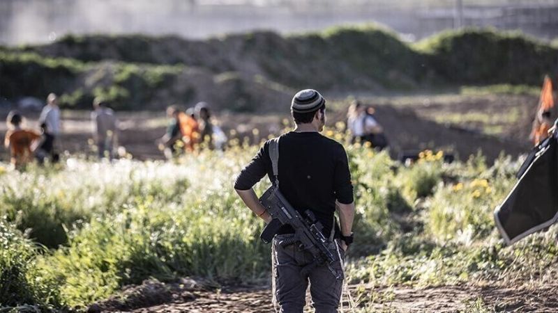 إصابة 4 فلسطينيين بهجوم للمستوطنين جنوب الخليل واعتداءات بالأغوار