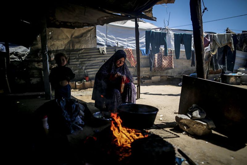 الأمهات في غزة يواجهن ثالوث الجوع والنزوح وفقد الأبناء والأزواج