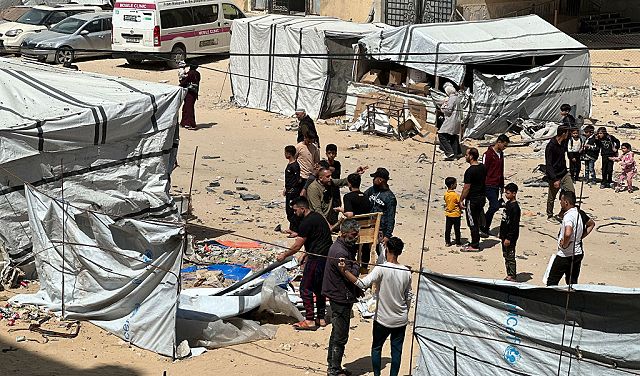 إسرائيل تبحث مع ميلادنوف فرض ترتيبات جديدة في غزة وسط تعثر المفاوضات