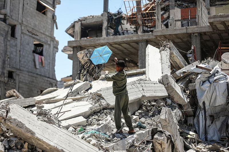 حديث الاحتلال عن توسيع السيطرة العسكرية يفاقم الضغوط النفسية على النازحين بغزة