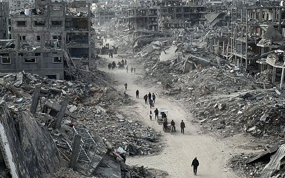 الغارديان: أوامر نتنياهو باحتلال 70% من غزة تطيح بخطة ترمب