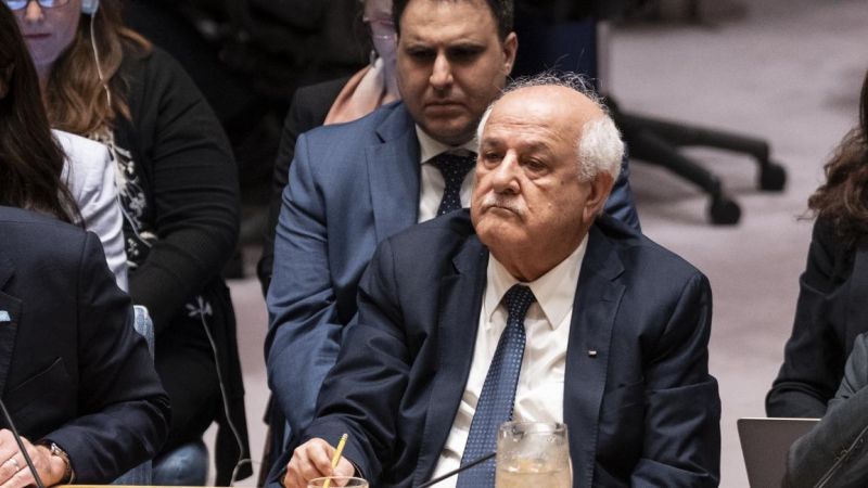 السلطة تسحب ترشيح السفير رياض منصور لأحد مناصب الأمم المتحدة