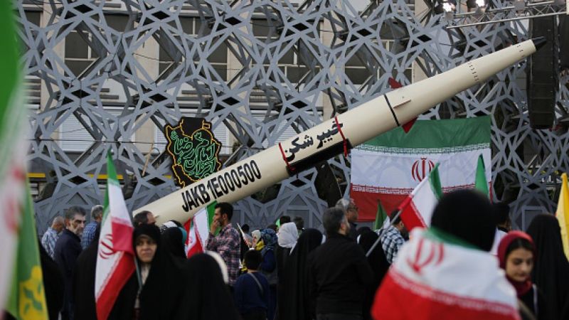 تحليل: الحرب تفشل في ليّ ذراع طهران وواشنطن عالقة في مستنقع جديد