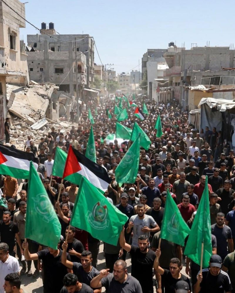 جماهير غزة تشيّع القائد عماد اسليم بعد استشهاده بغارة إسرائيلية