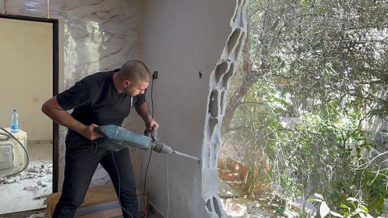 الاحتلال يجبر عائلة على هدم 7 منازل بالقدس ويهدم غرفة زراعية في سلفيت