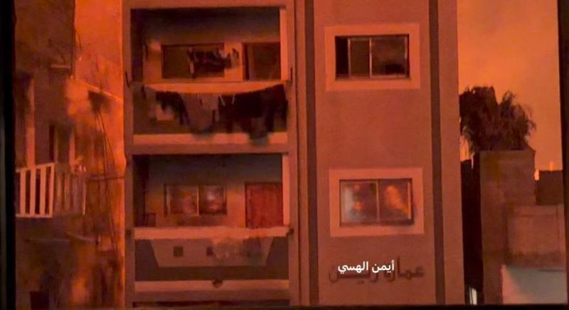 إصابات وحريق إثر قصف إسرائيلي استهدف منزلاً بمخيم الشاطئ