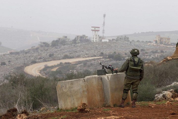 اشتباك مسلح على الحدود اللبنانية الفلسطينية والاحتلال يستنفر قواته