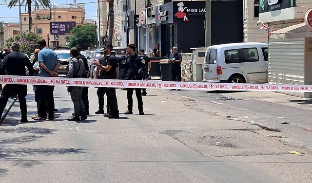 جريمة إطلاق نار في طمرة تودي بحياة شاب وتصيب آخر بجروح خطيرة