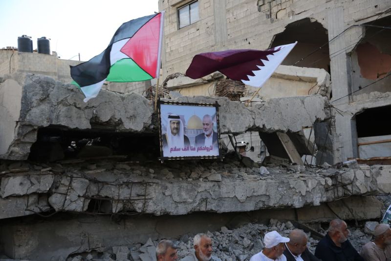 لم يتغير يوما.. الأمير الوالد الذي سكن ذاكرة فلسطين وكسر حصار غزة